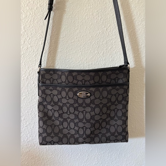 Coach Signature Black and Gray Shoulder Bag - Picture 1 of 6